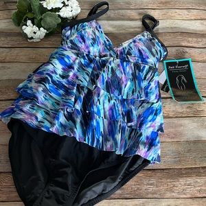 NWT Suit Yourself One Piece Ruffle Tiered Swimsuit Size 8